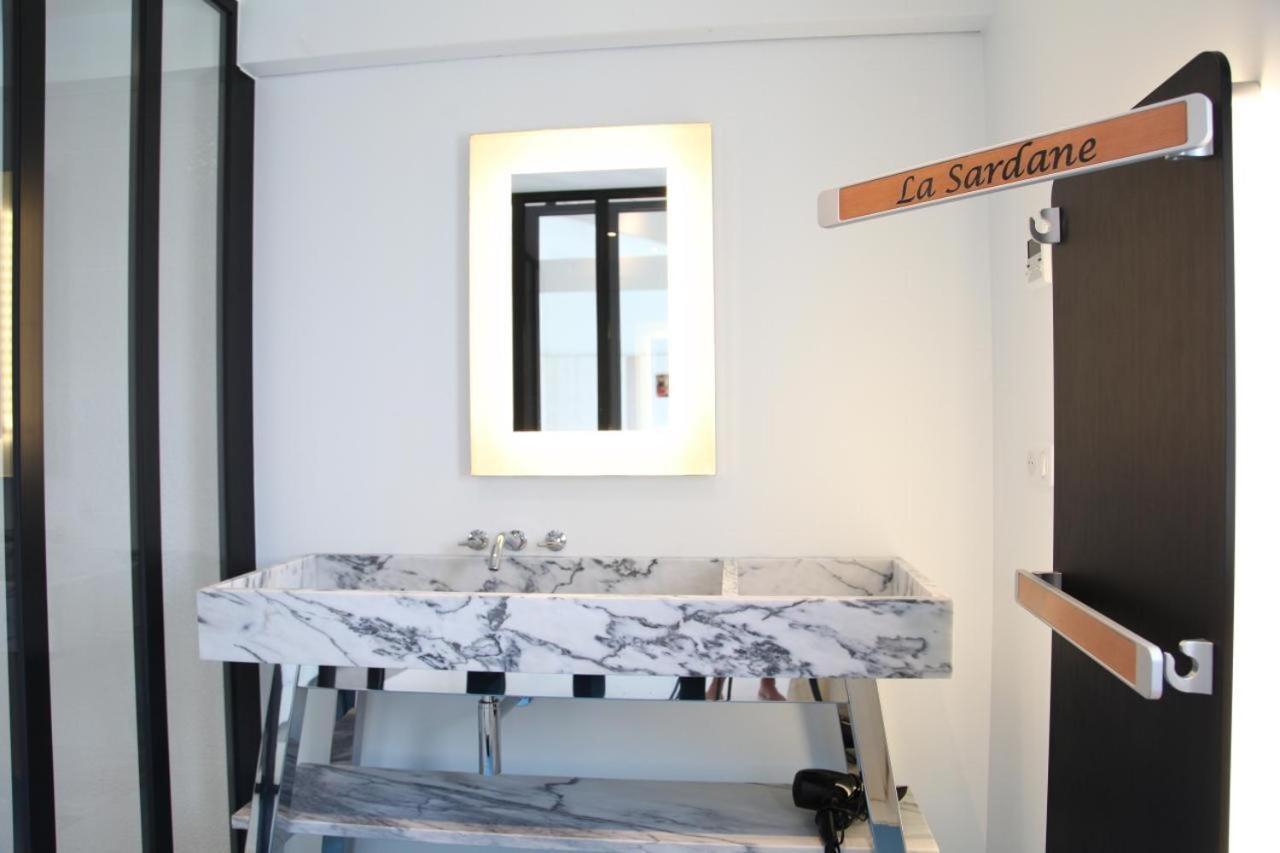 Villa La Sardane B&B Le Plomb Екстериор снимка
